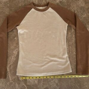 Women’s Raglan Sleeve Top